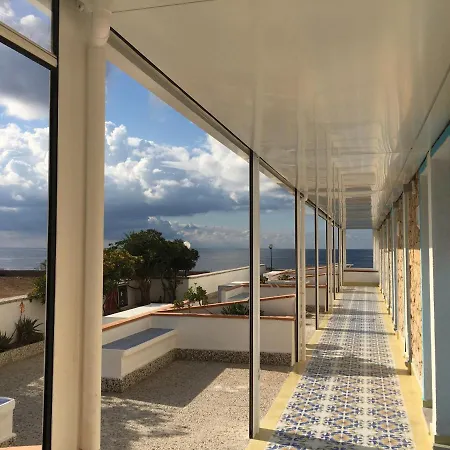 Guitgia Tommasino Hotel Lampedusa