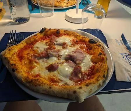 Guitgia Tommasino 3*